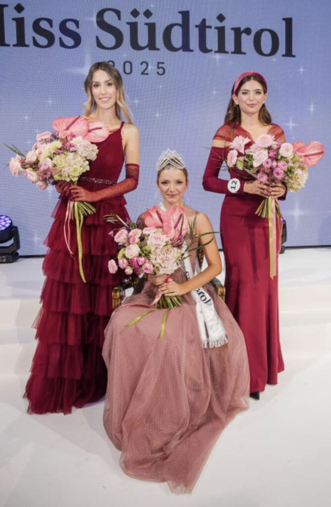 Mazzi di fiori per Pauline Aster, Selina Sara Mura, Noelle Stampfer Miss Südtirol 2025