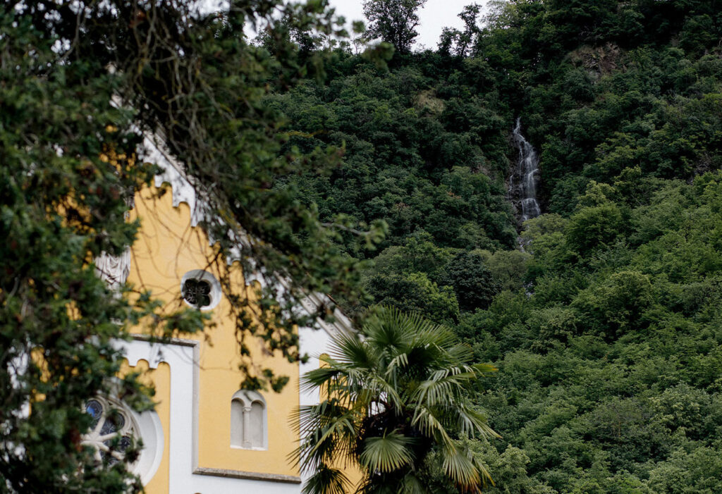 Decorazioni floreali per il Matrimonio nella chiesa di San Valentino a Merano